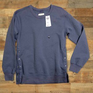 Abercrombie&Fitch NEW w/tags Boyfriend style crew neck sweatshirt w/ side snaps
